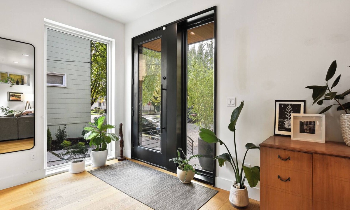 Ladd's Addition House | Family Friendly Bright Modern with Hot Tub!