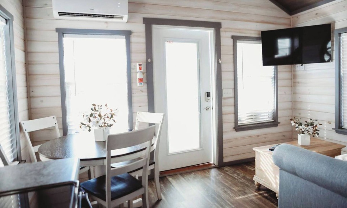 Dewy Rose Cabin | Family Friendly Cabin #2