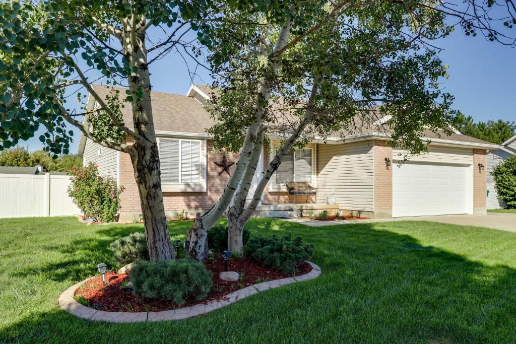 Clearfield House | Family-Friendly Clearfield Home w/Hot Tub!
