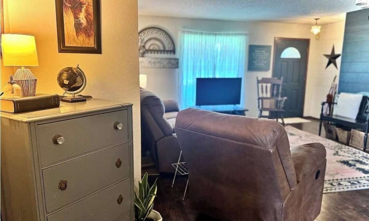 Clinton Other | Family friendly Countryside stay! Easy access to Route 66 and I-40