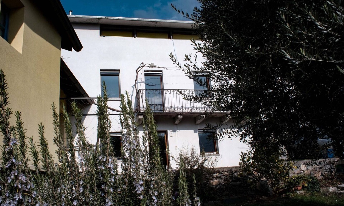 Bellinzona House | Family Friendly Designer House