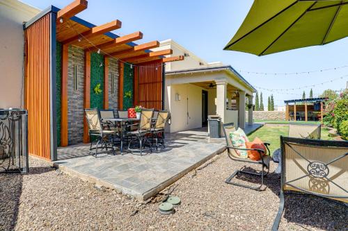 El Paso House | Family-Friendly El Paso Home: Hike, Shop & Explore