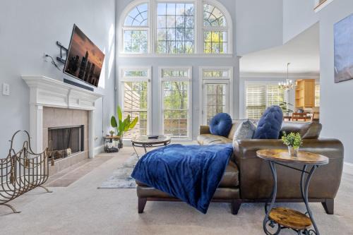 Ellenwood House | Family-friendly Ellenwood Home with Parking & Deck