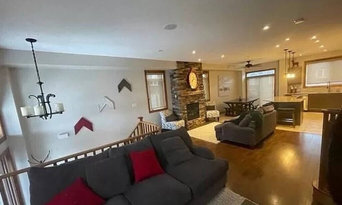 Collingwood House | Family-Friendly Home | Hiking, Beaches, Pool Access | Minutes to Blue Mountain