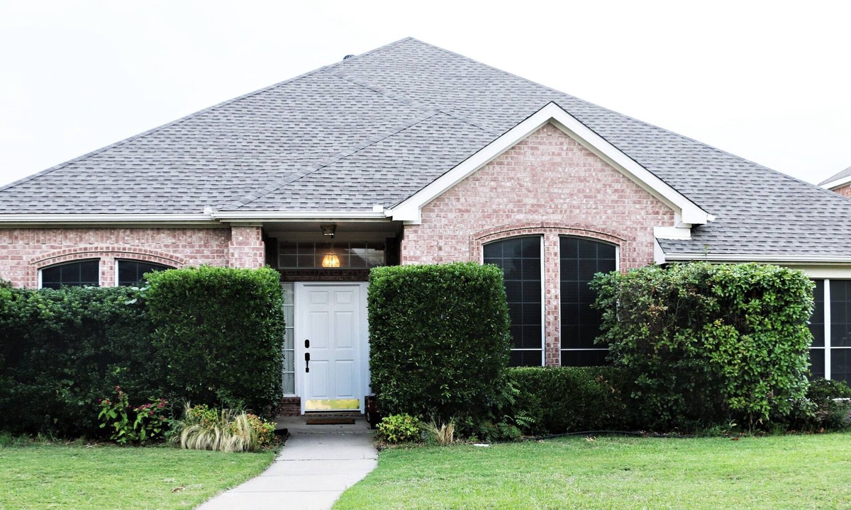 Plano House | Family Friendly Home Convenient to everything!