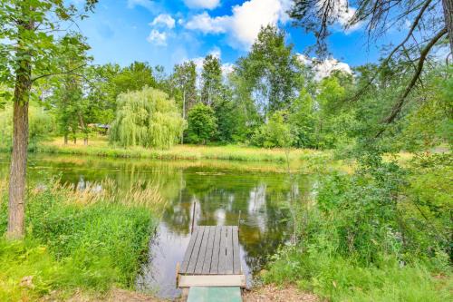 Pine River House | Family-Friendly Home w/Fire Pit in Pine River