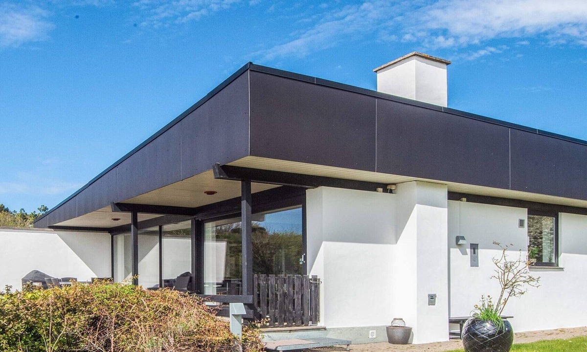 Handrup Strand House | Family-Friendly House by the Beach