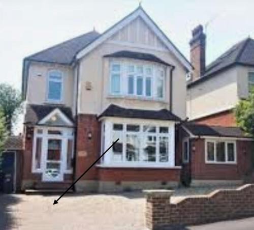 Coulsdon West Villa | Family friendly house