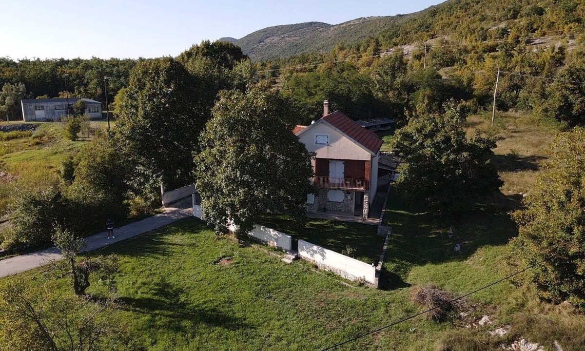 Lovinac House | Family friendly house with a parking space Štikada, Velebit (K-24937)