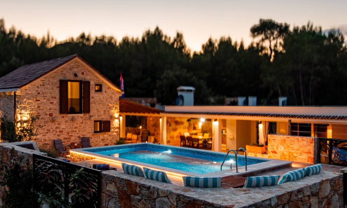 Vrbanj House | Family friendly house with a swimming pool Basina, Hvar (K-23475)