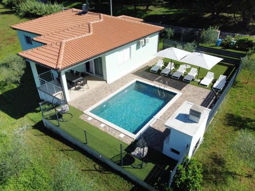 Radini House | Family friendly house with a swimming pool Buroli, Umag - 22400