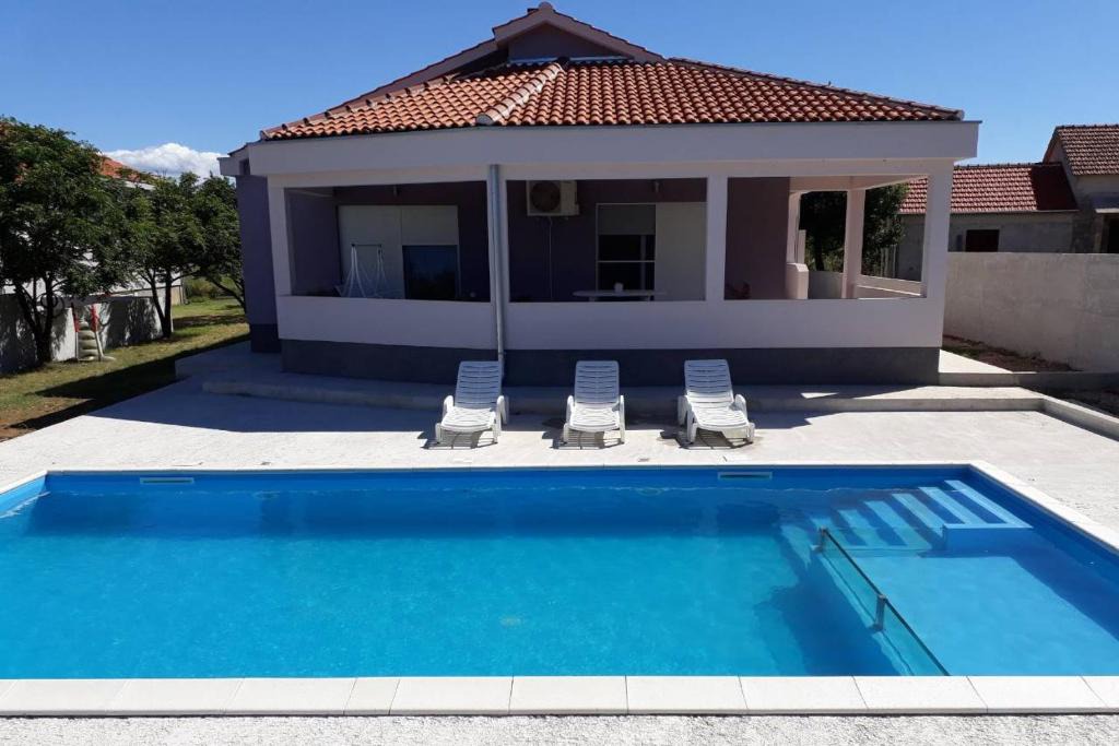 Smilcic House | Family friendly house with a swimming pool Smilcic, Zadar - 16191