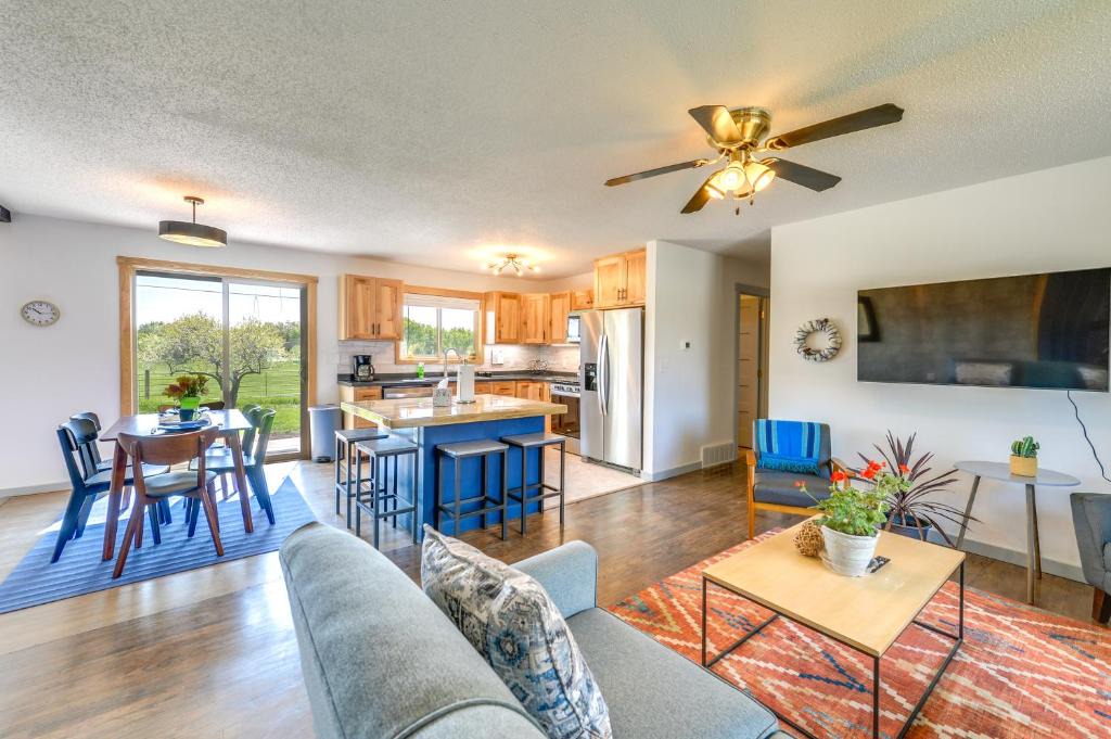 Lander House | Family-Friendly Lander Home Rental: Yard, Patio!