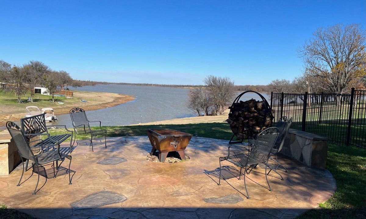 Little Elm House | Family Friendly Lewisville Lakefront house