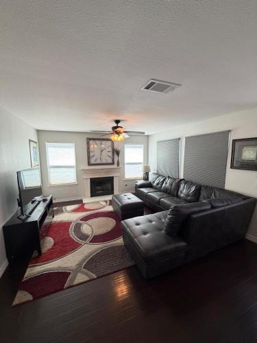 Hutto House | Family Friendly, Relaxing home in Great Location