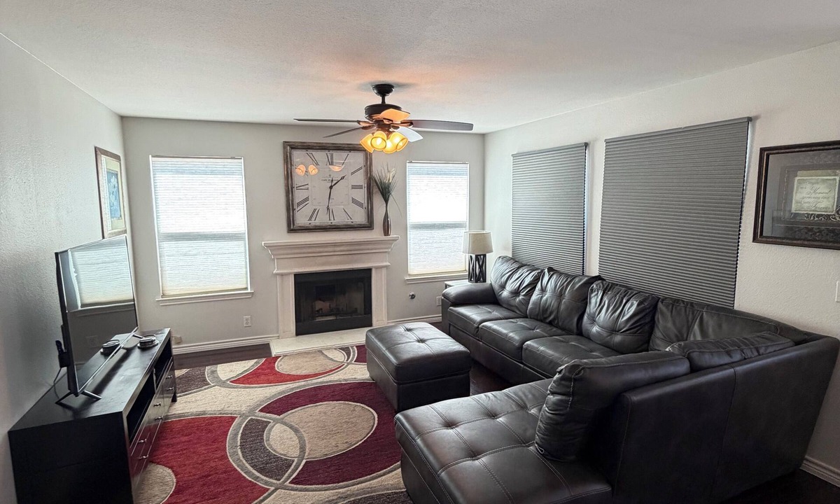 Hutto House | Family Friendly, Relaxing home in Great Location