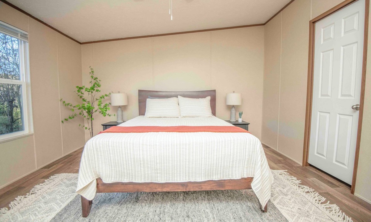 Greenway House | Family-Friendly Spacious Modern Comforts w Firepit