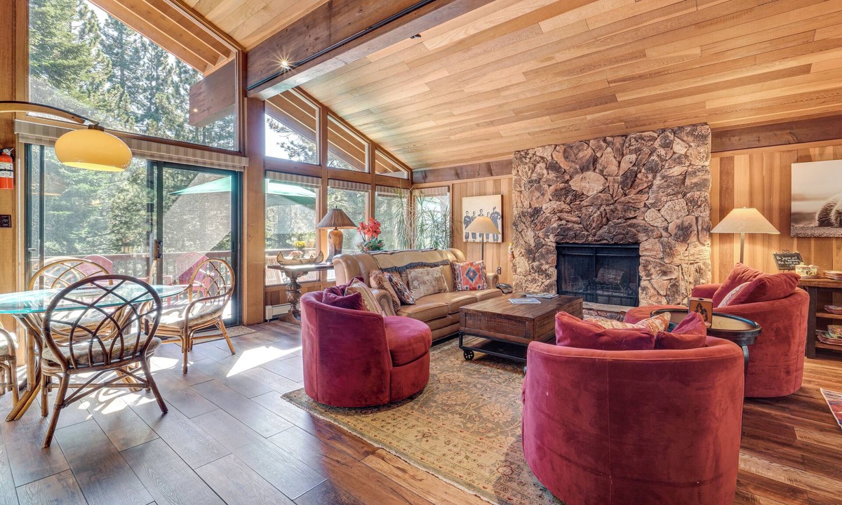Truckee Cabin | Family-Friendly Truckee Cabin Near Ski Shuttle!