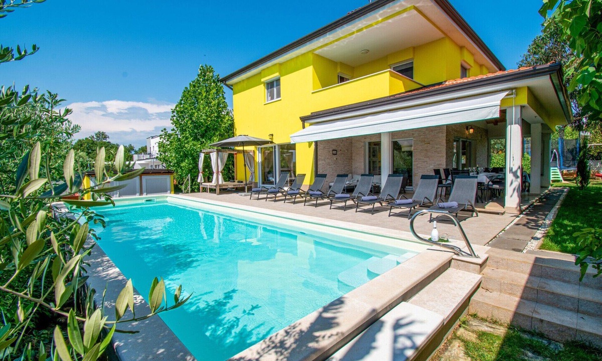 Antonci Villa | Family-friendly villa with a private pool in Porec