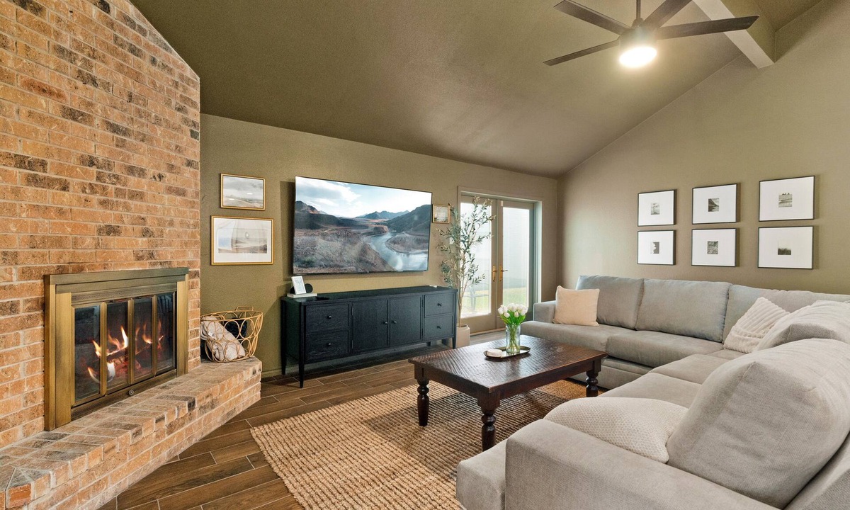 San Antonio House | Family-Friendly w/Game Room + Six Flags & Seaworld