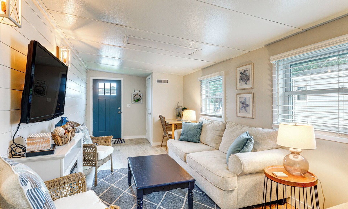 Ocean Pines House | Family Fun! Getaway w/Pool & Marina in Berlin