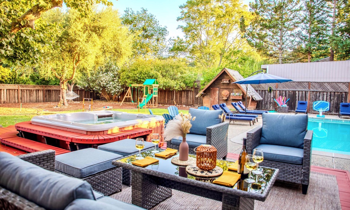 Kenwood House | Family Fun Retreat in Wine Country - Epic Game Room - Pool - Spa