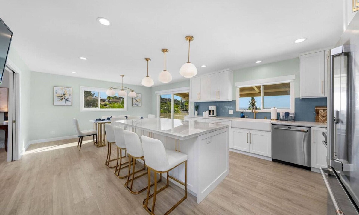 La Mesa House | Family Hilltop luxe retreat with breathtaking view