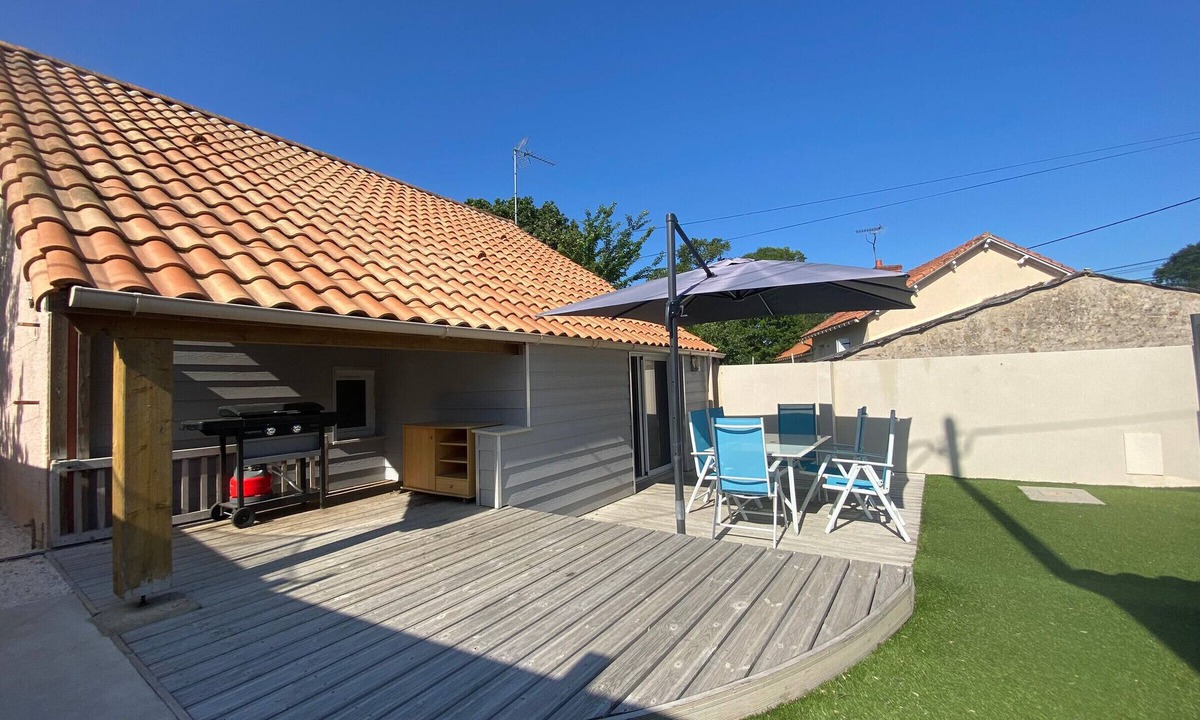 Saint-Brevin-l'Ocean House | Family home in Saint-Brevin, 20 min to beach, pets allowed