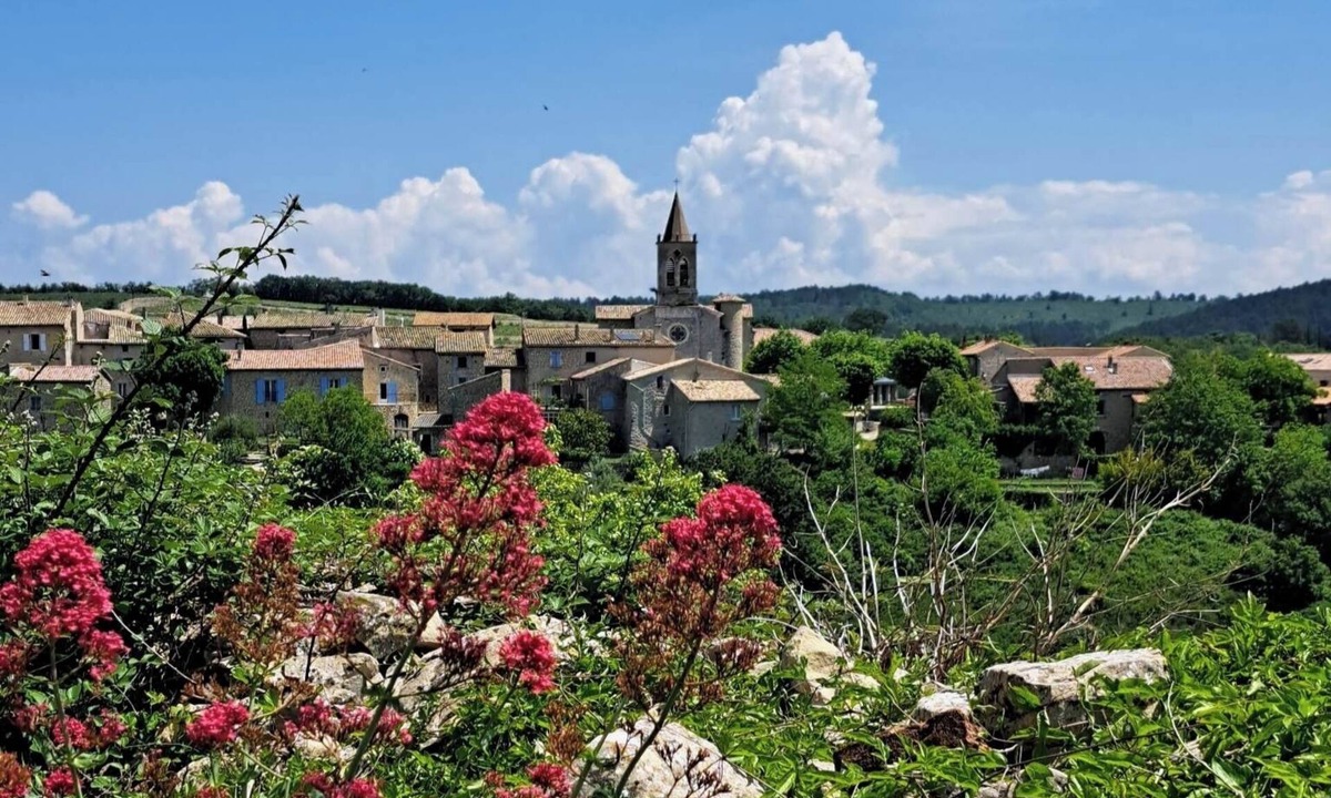 Saint-Andeol-de-Berg House | Family home with enclosed garden in the heart of a small Ardéchois village.