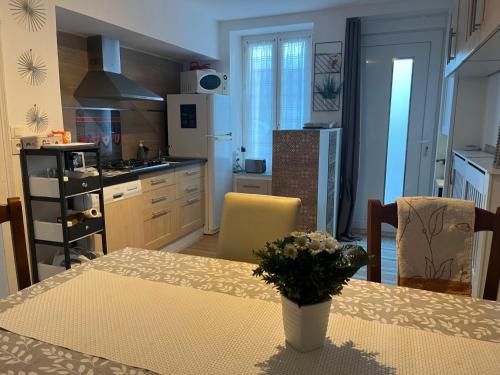 Villedieu-sur-Indre Villa | Family home