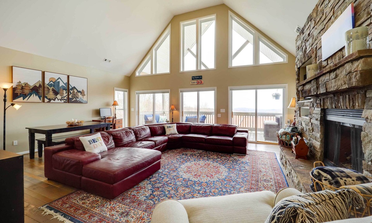 Sugar Mountain House | Family Home in Sugar Mtn w/Fire Pit & Game Room!