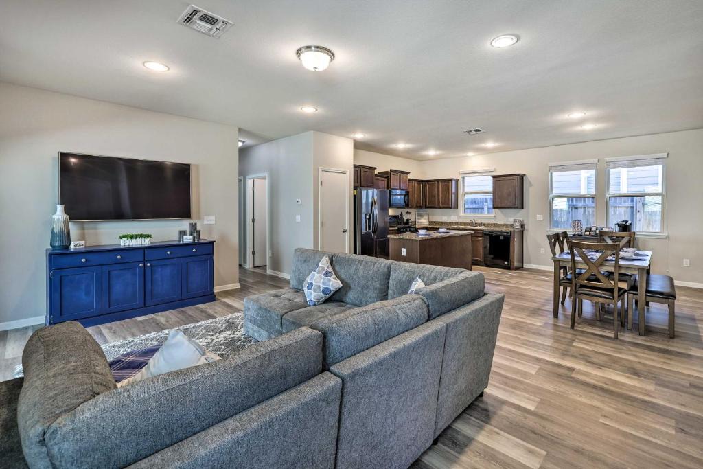 Buda House | Family Home w/Fenced Yard in Austin Suburbs!