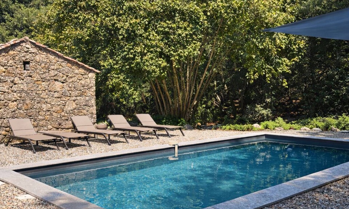 Tavera House | Family home with pool in the middle of the maquis