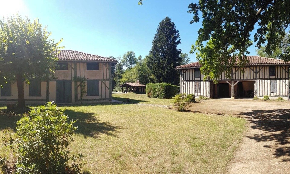 Sabres House | Family house 11 pers, swimming pool, 4 bedrooms, 4 bathrooms, near Marquèze 10 min walk