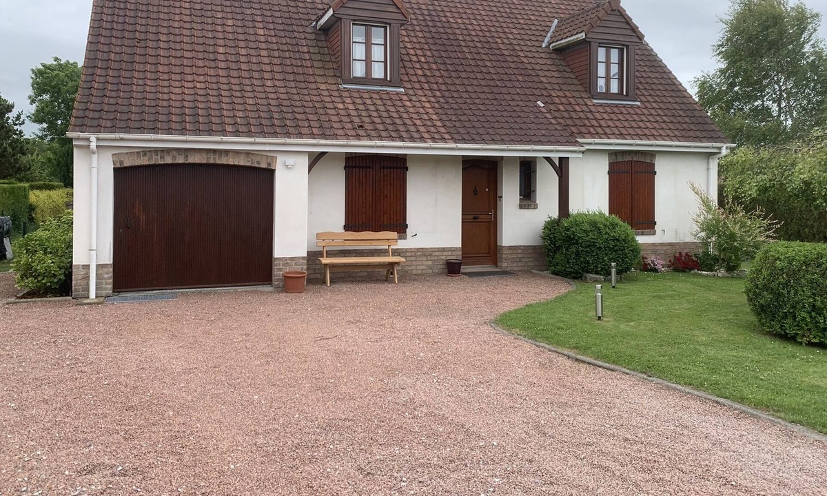 Verton House | Family house with a large garden
