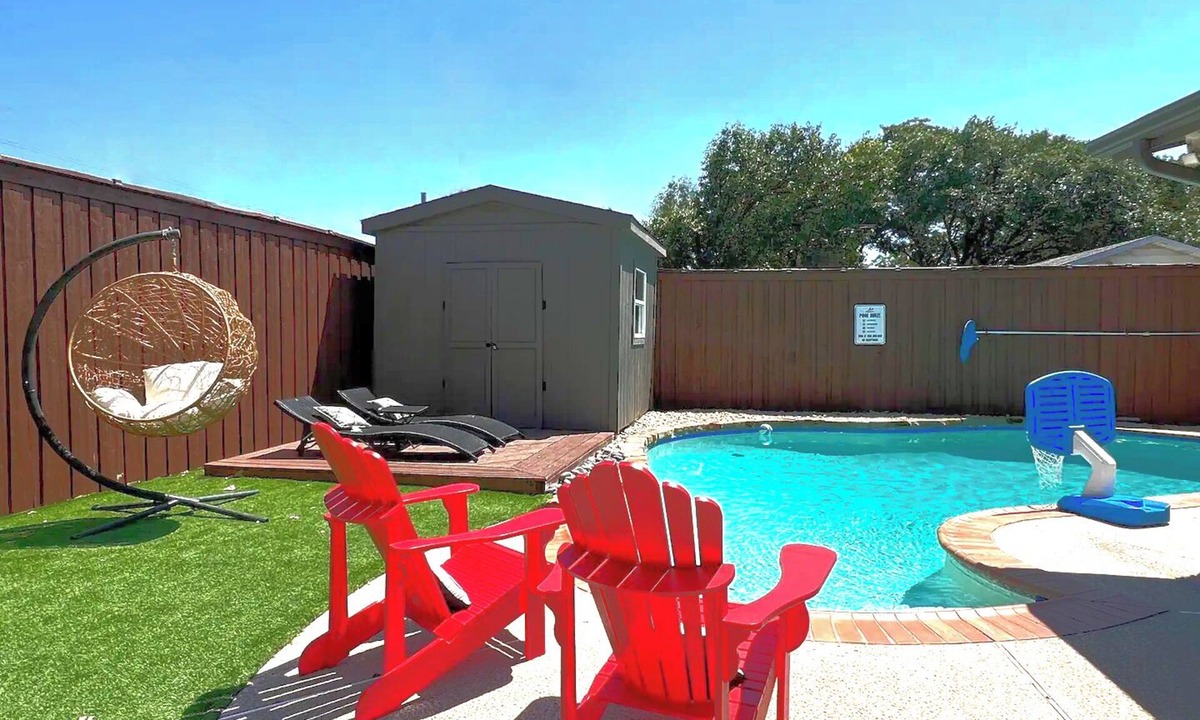 The Colony House | Family & Large Group - Backyard Heaven, Game room, Mini Golf, Private Pool