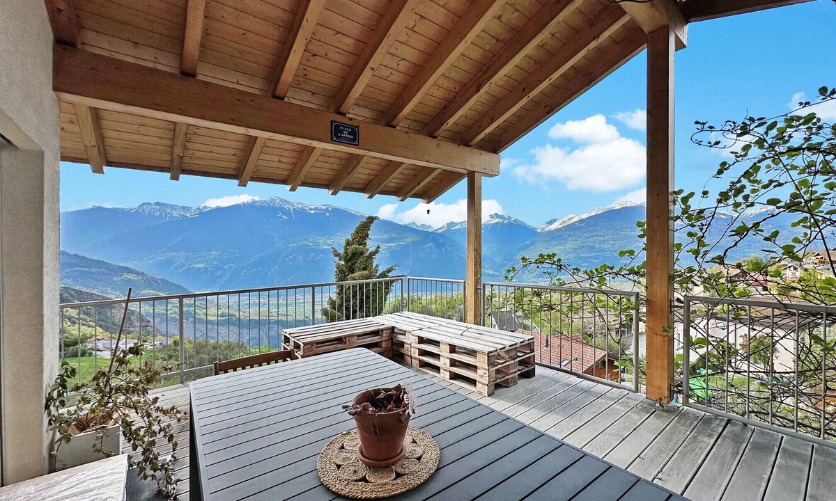 Granges House | Family Mountain Hideway in the Swiss Alps