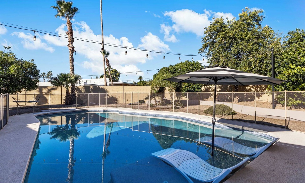 Park Lane House | Family/Pet Friendly Home w/Private Heated Pool near Old Town