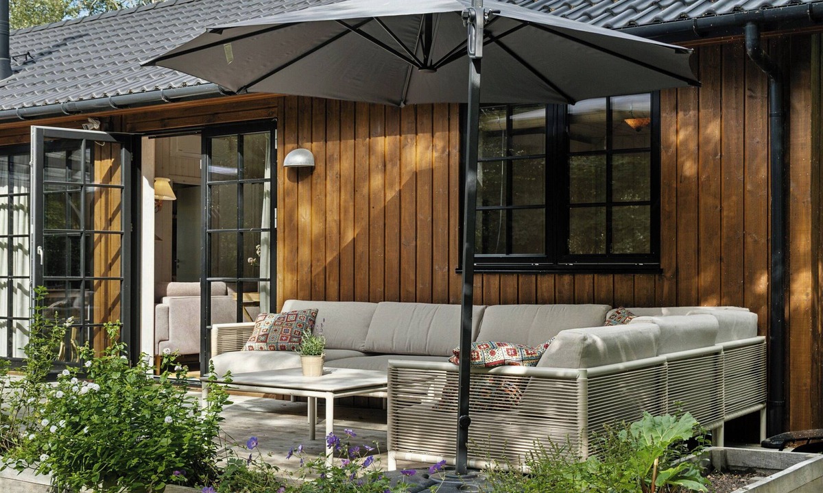 Yderby House | Family retreat between forest and beach in Odden