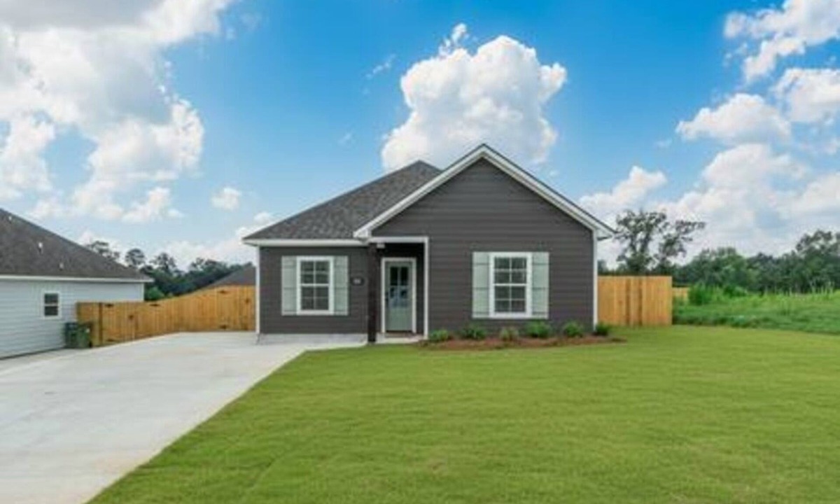 Ruston House | Family Retreat LA Tech + Sports Complex + Dining