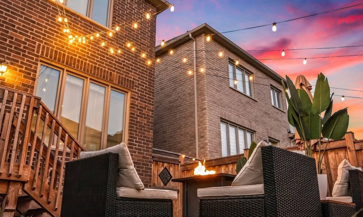 Milton House | Family Retreat w/Pool Table, Fire Table & BBQ