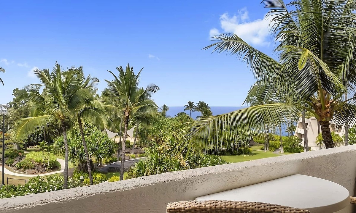 Keauhou Hotel | Family Reunion! 3 Modish Units, Oceanfront, 2 Pools, Restaurant!