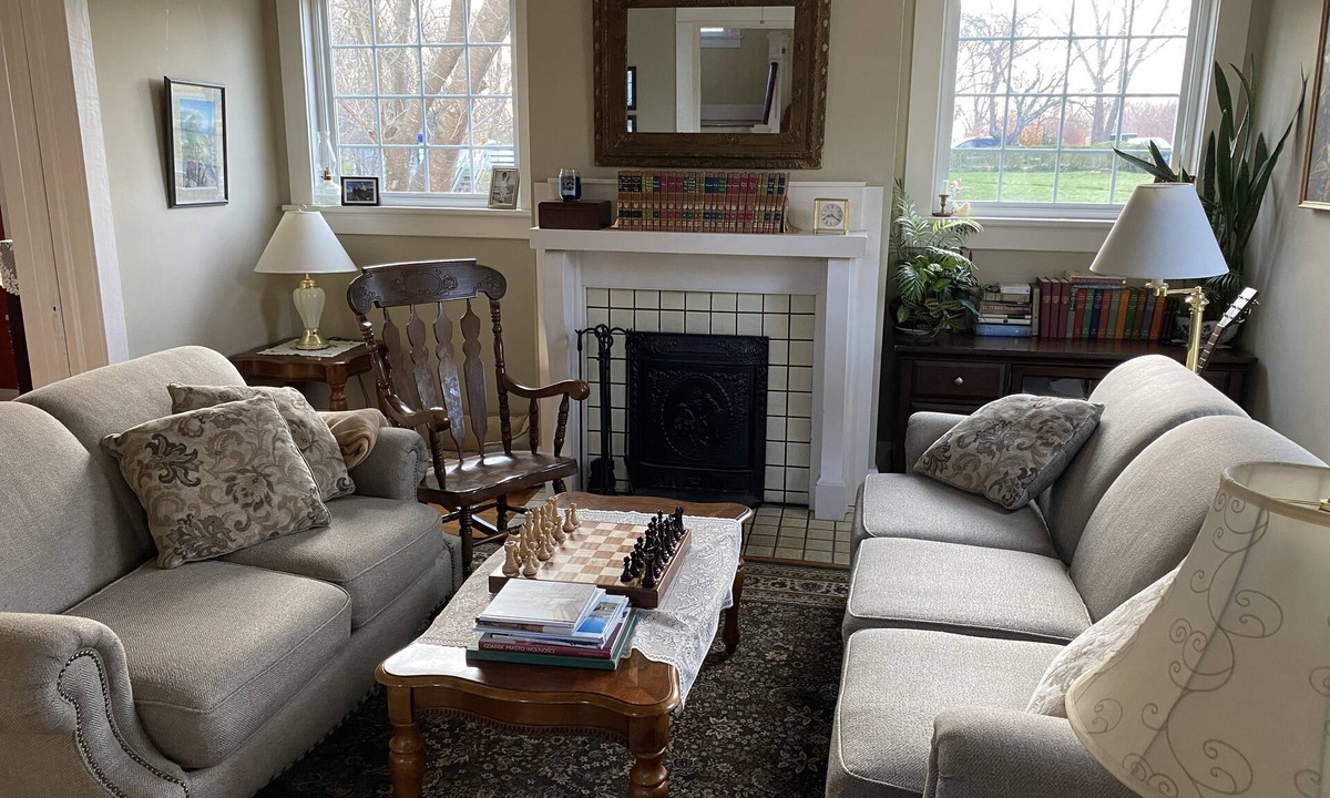 Lynchburg Apartment | Family Size Four Square near Rivermont Ave and Downtown Lynchburg