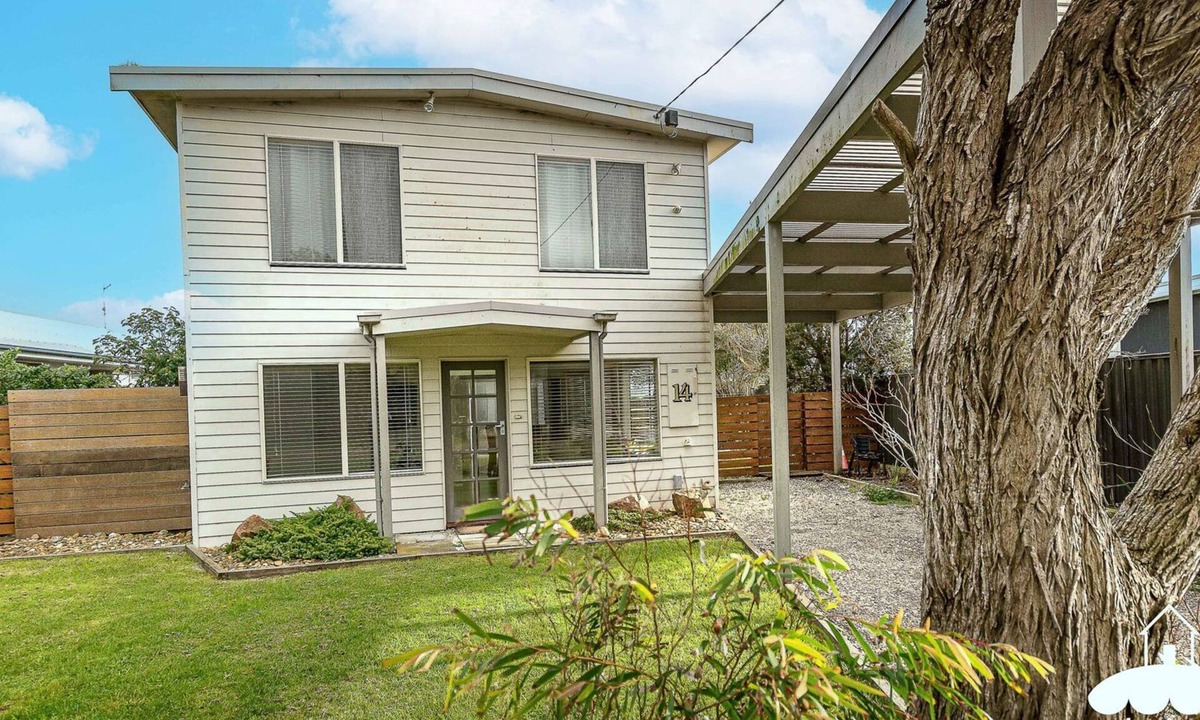 Sandy Point House | Family Tidez, Sandy Point