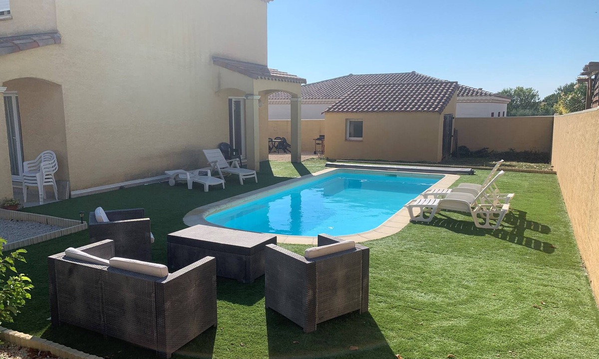 Pinet House | Family vacation quiet beach