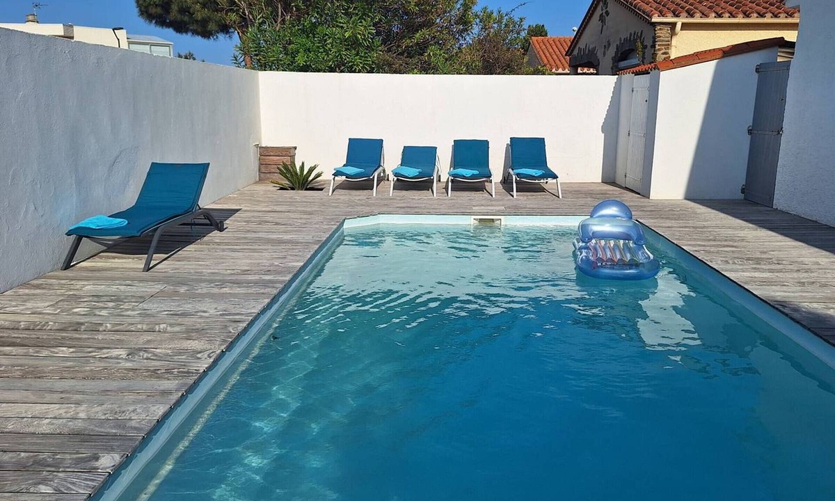 Le Barcares Villa | Family villa 100m from beach with pool