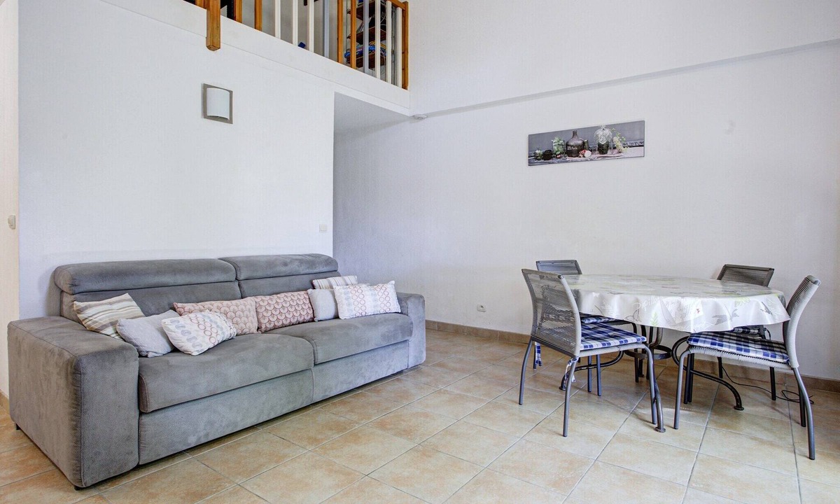 Homps Villa | Family Villa Near Lac de Jouarres