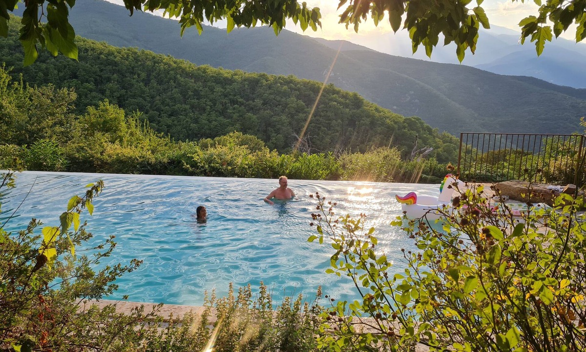 Ceret Villa | Family villa & retreat w/spring-fed, heated infinity pool on 50 acres near Céret
