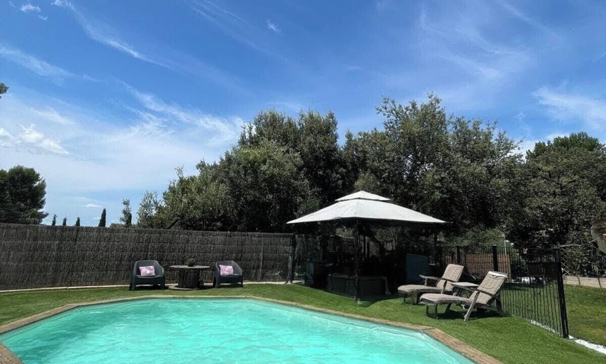 Barbentane House | Family villa with pool