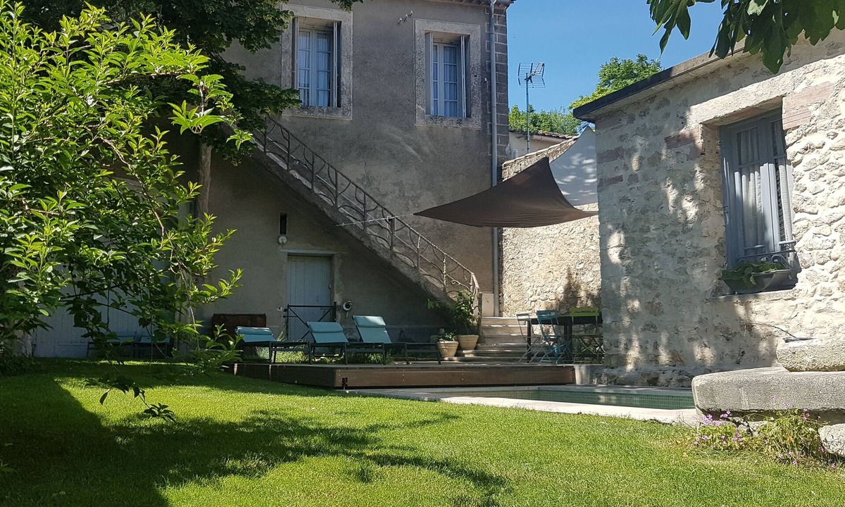 Assas House | Family winemaker Loizo